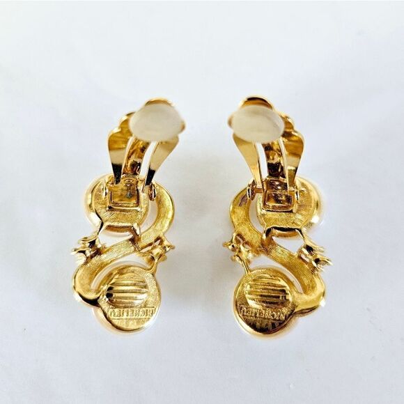 Vintage Signed Richelieu Classic Gold Tone Faux Pearl Rhinestone ClipOn Earrings - Picture 8 of 10